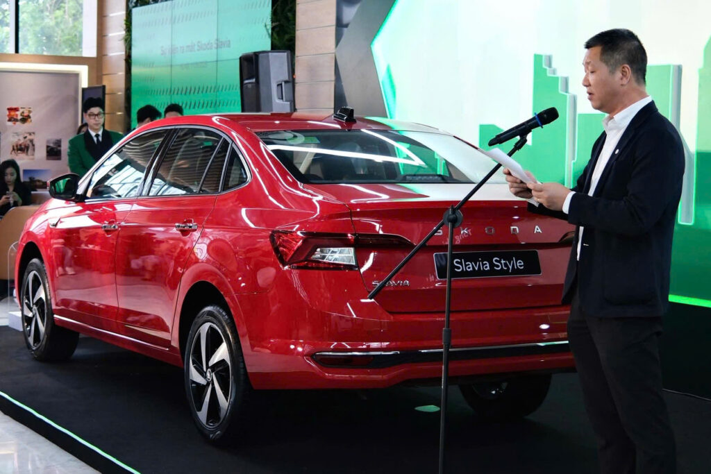 Skoda Slavia chính thức ra mắt